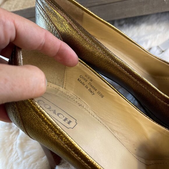 COACH METALLIC Leather Signature Gold Turnlock Buckle Pumps Women's Size 9.5 - Picture 8 of 8